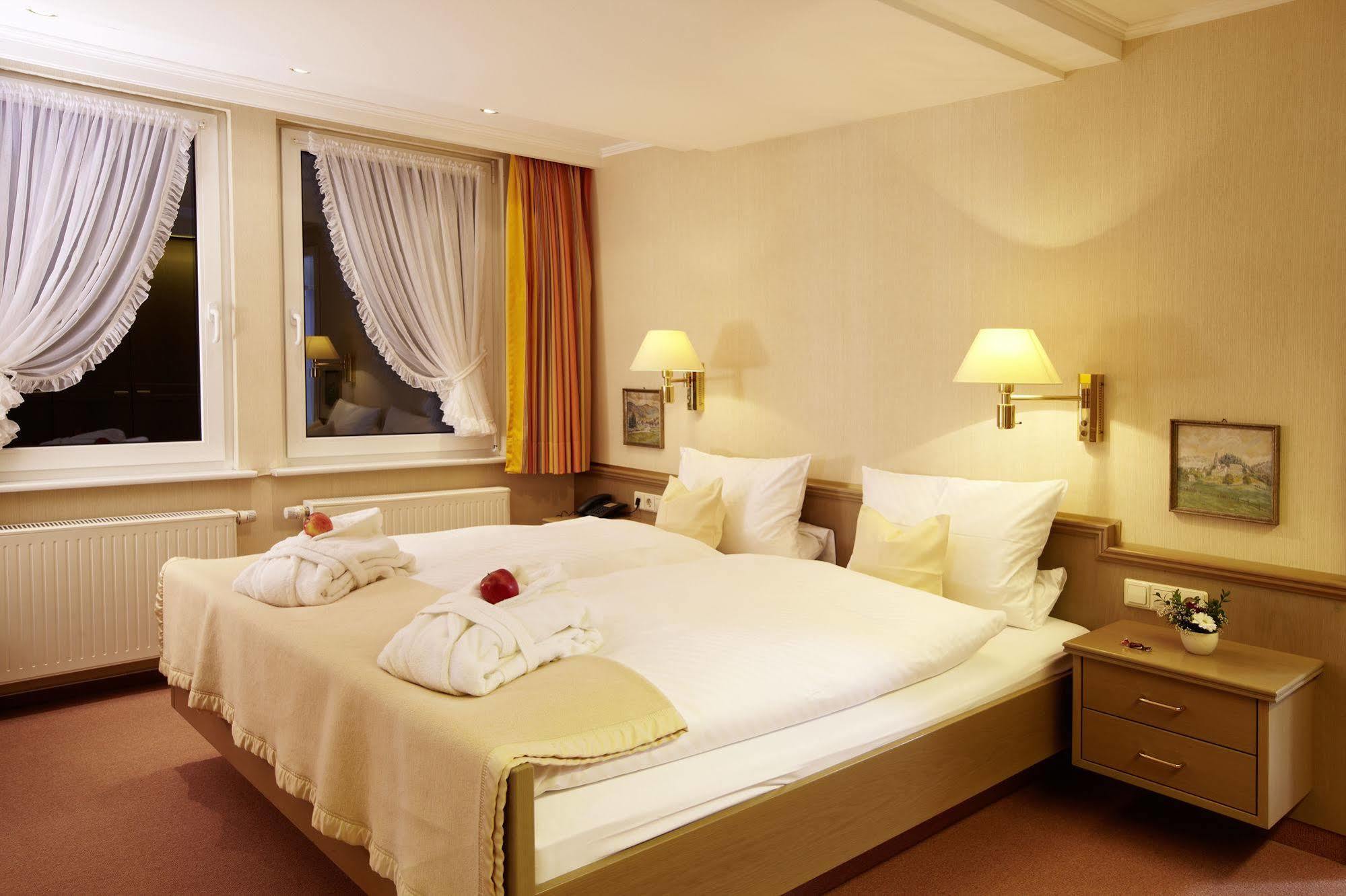Romantik Hotel Stoermann Schmallenberg Esterno foto