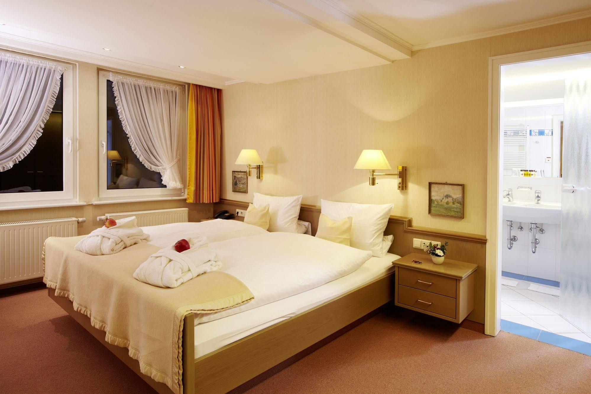 Romantik Hotel Stoermann Schmallenberg Esterno foto